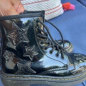 Dr martens for little girls size 1 us good condition just running small